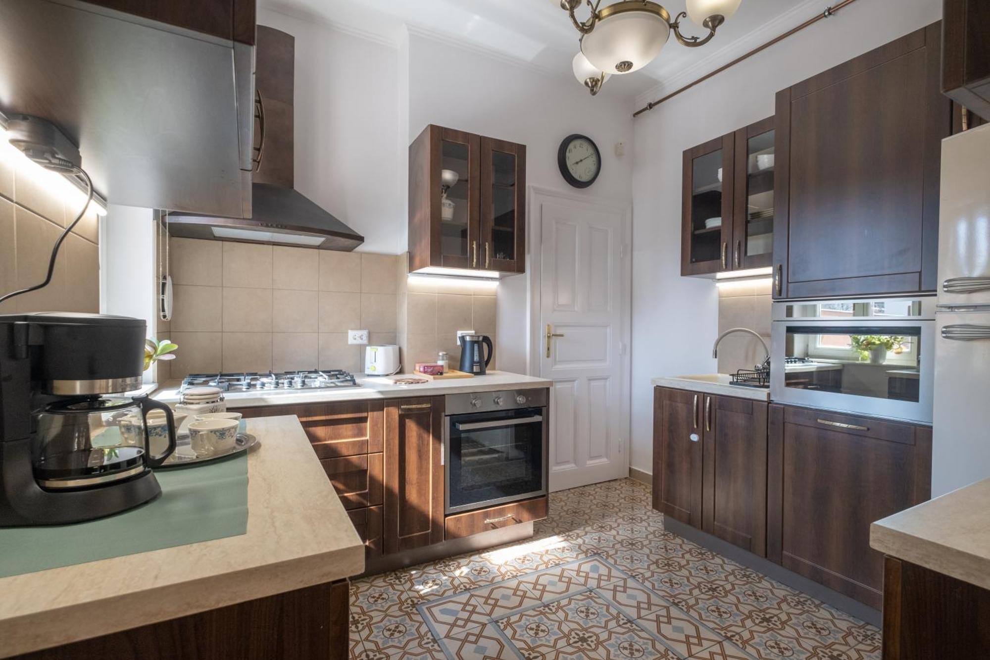 Giovanni'S Airport House بودابست المظهر الخارجي الصورة