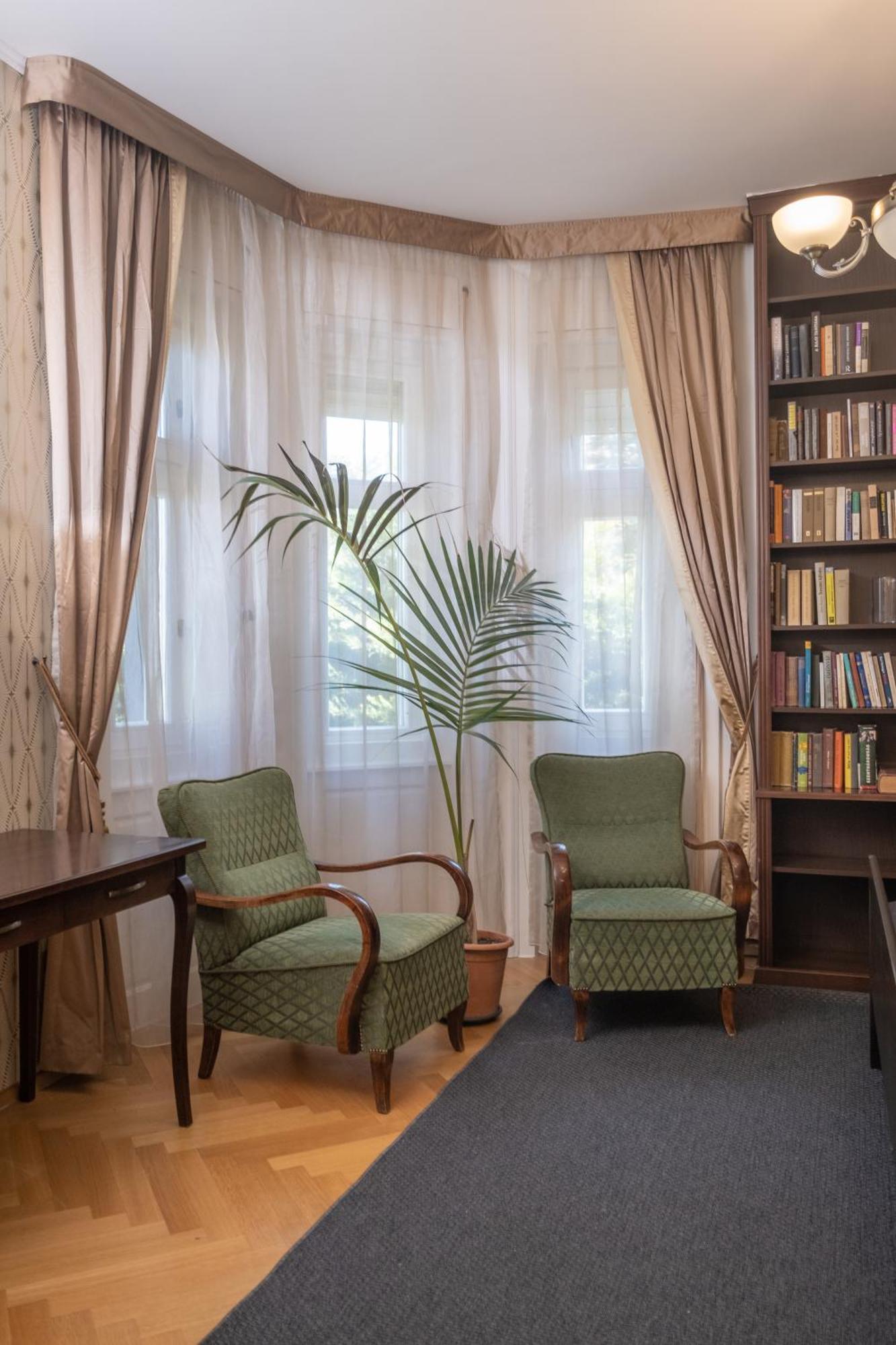 Giovanni'S Airport House بودابست المظهر الخارجي الصورة