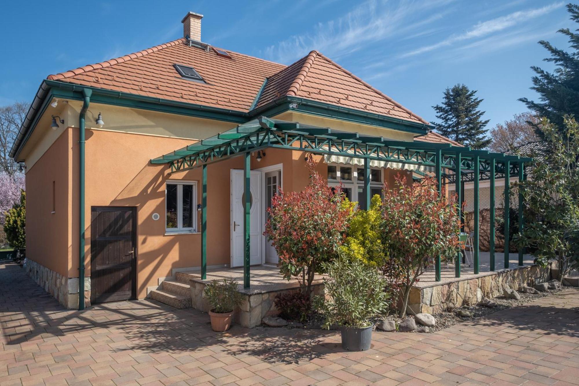 Giovanni'S Airport House بودابست المظهر الخارجي الصورة